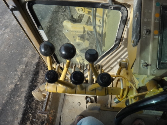 ขายรถเกรด CAT 140G #72V17,xxx ต้องสั่งนำเข้า