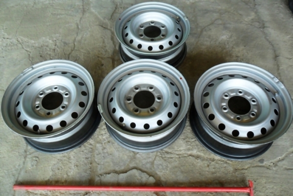 ล้อกะทะ กระบะขอบ15- 6รู139กว้าง6.5 สภาพสวย(แท้ติดรถมา ไม่ใช่งานปั๊มใหม่)