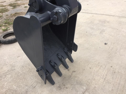 รถขุด KOMATSU PC30-7 ทำสีใหม่ นำเข้ามือสองญี่ปุ่น