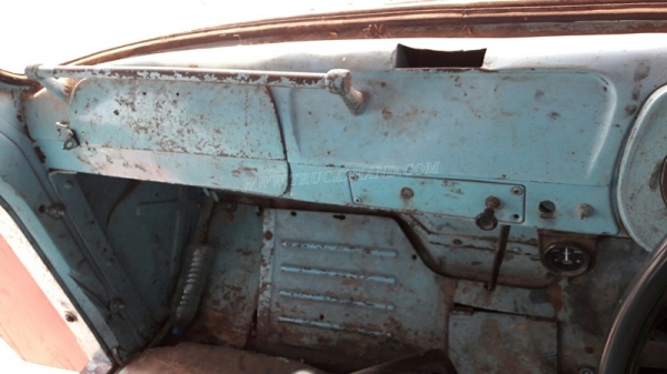 รถเทเลอร์หัวยาว  ยี่ห้ออีซซุ  มีสะพานขึ้น  ขนาด 125 แรงม้า