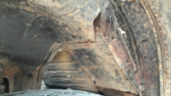 รถเทเลอร์หัวยาว  ยี่ห้ออีซซุ  มีสะพานขึ้น  ขนาด 125 แรงม้า