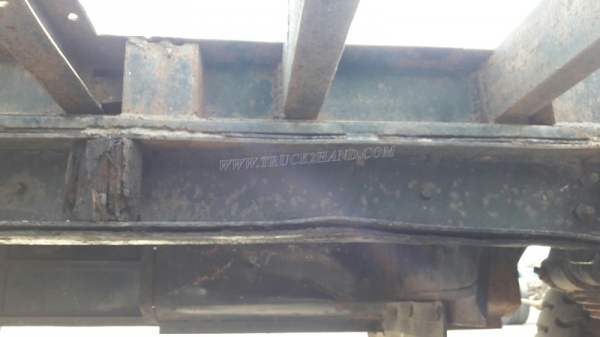 รถเทเลอร์หัวยาว  ยี่ห้ออีซซุ  มีสะพานขึ้น  ขนาด 125 แรงม้า