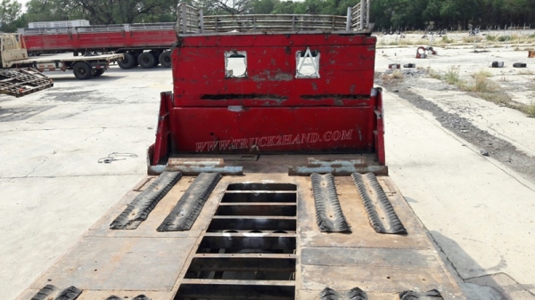 รถเทเลอร์หัวยาว  ยี่ห้ออีซซุ  มีสะพานขึ้น  ขนาด 125 แรงม้า