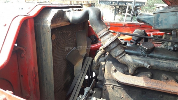 รถเทเลอร์หัวยาว  ยี่ห้ออีซซุ  มีสะพานขึ้น  ขนาด 125 แรงม้า