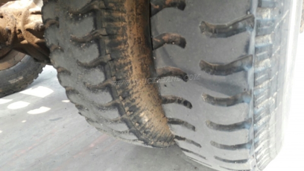 รถเทเลอร์หัวยาว  ยี่ห้ออีซซุ  มีสะพานขึ้น  ขนาด 125 แรงม้า