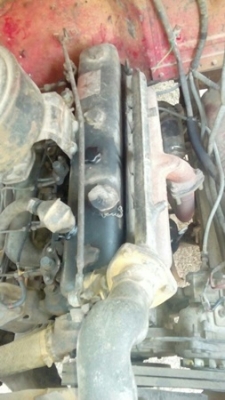 รถเทเลอร์หัวยาว  ยี่ห้ออีซซุ  มีสะพานขึ้น  ขนาด 125 แรงม้า