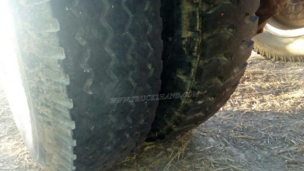 รถเทเลอร์หัวยาว  ยี่ห้ออีซซุ  มีสะพานขึ้น  ขนาด 125 แรงม้า