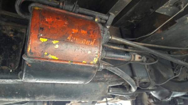 รถเทเลอร์หัวยาว  ยี่ห้ออีซซุ  มีสะพานขึ้น  ขนาด 125 แรงม้า