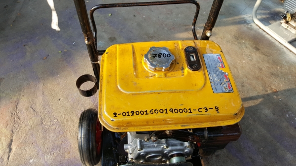 ปั้มอัดฉีด พร้อมใช้งาน ราคา 7800 บาท ปั้มอัดฉีด พร้อมใช้งาน ราคา 7800 บาท