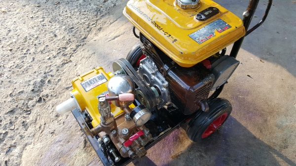 ปั้มอัดฉีด พร้อมใช้งาน ราคา 7800 บาท