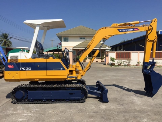 รถขุด KOMATSU PC20-6 มือสองนำเข้าญี่ปุ่น รถขุด KOMATSU PC20-6 มือสองนำเข้าญี่ปุ่น