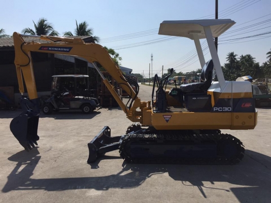รถขุด KOMATSU PC20-6 มือสองนำเข้าญี่ปุ่น รถขุด KOMATSU PC20-6 มือสองนำเข้าญี่ปุ่น