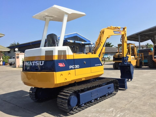 รถขุด KOMATSU PC20-6 มือสองนำเข้าญี่ปุ่น รถขุด KOMATSU PC20-6 มือสองนำเข้าญี่ปุ่น