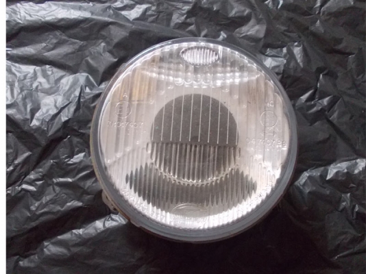 ขายไฟหน้า BMW  M40  แท้ ข้างขวา ใหม่เก่าเก็บครับ