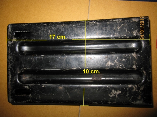 ที่หนุนล้อไม่ให้รถไหล TOYOTA ตัวใหญ่ ของแท้ (เป็นของติดรถจากประเทศญี่ปุ่น) ที่หนุนล้อไม่ให้รถไหล TOYOTA ตัวใหญ่ ของแท้ (เป็นของติดรถจากประเทศญี่ปุ่น)