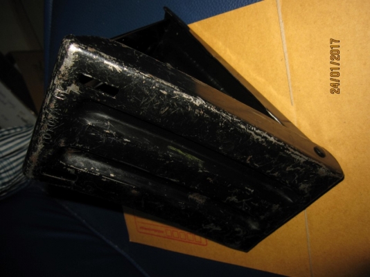 ที่หนุนล้อไม่ให้รถไหล TOYOTA ตัวใหญ่ ของแท้ (เป็นของติดรถจากประเทศญี่ปุ่น) ที่หนุนล้อไม่ให้รถไหล TOYOTA ตัวใหญ่ ของแท้ (เป็นของติดรถจากประเทศญี่ปุ่น)