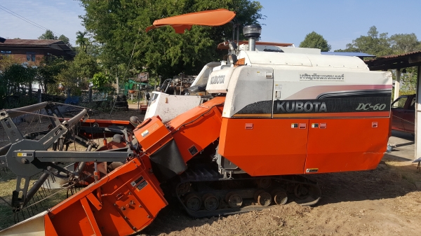 ด่วน!!Kubota dc60plus+ปี55+พร้อมพ่วงลาก