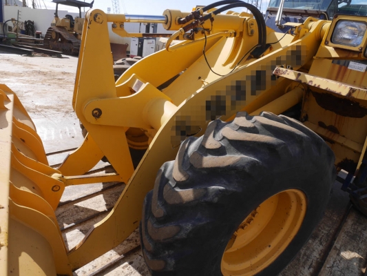KOMATSU WA100-1 เครื่องยนต์ 6 สูบ ซีเรียลสูงใช้งานน้อย