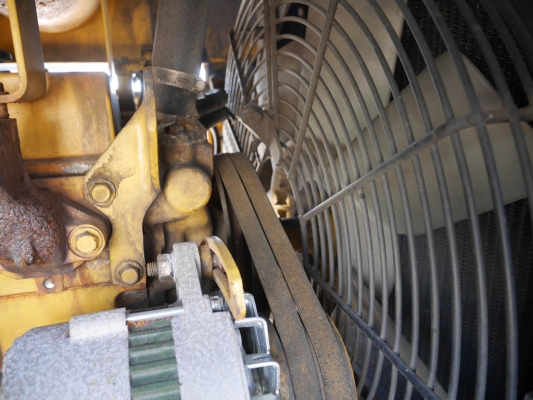KOMATSU WA100-1 เครื่องยนต์ 6 สูบ ซีเรียลสูงใช้งานน้อย