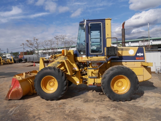 KOMATSU WA100-1 เครื่องยนต์ 6 สูบ ซีเรียลสูงใช้งานน้อย