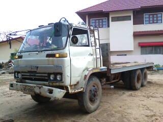 ISUZU JCM หัวลาก 165 แรง ขึ้น 200ได้ครับ ทะเบียนขาด 51