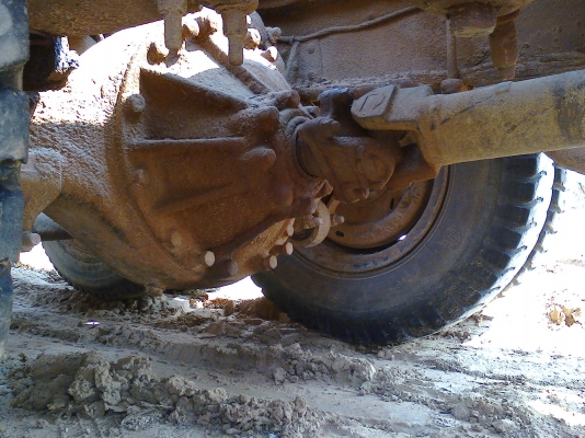 ISUZU JCM หัวลาก 165 แรง ขึ้น 200ได้ครับ ทะเบียนขาด 51