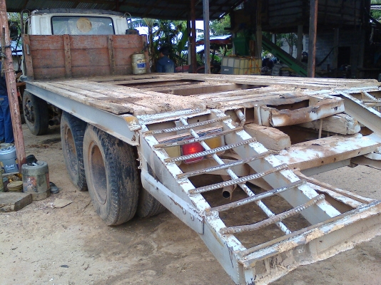 ISUZU JCM หัวลาก 165 แรง ขึ้น 200ได้ครับ ทะเบียนขาด 51