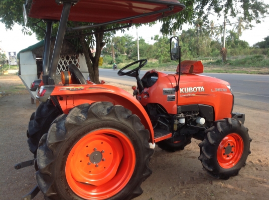ปัญญาแทรคเตอร์มาแล้ว...จัดมาตามคำขอ ใบมีดคานบน  คูโบต้า L3608 พร้อมโรตาลี่ ตราช้าง ตามสภาพครับ...ขอบคุณพี่ ประกอบ ลูกค้าที่เมือง มะขาม หล่มสัก