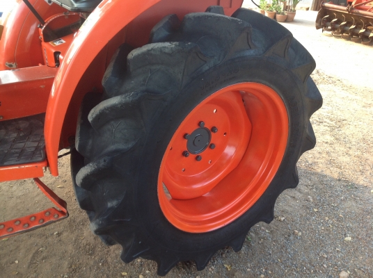 ปัญญาแทรคเตอร์มาแล้ว...จัดมาตามคำขอ ใบมีดคานบน  คูโบต้า L3608 พร้อมโรตาลี่ ตราช้าง ตามสภาพครับ...ขอบคุณพี่ ประกอบ ลูกค้าที่เมือง มะขาม หล่มสัก