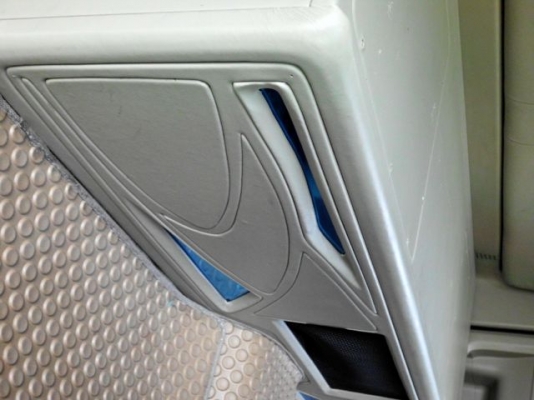 ขายตู้ใต้เบาะ/หรือแลกครับ  ใส่มา13วันครับขาย2000ต่อรองได้ครับ ครับด่วนไม่ที่เก็บแล้ว