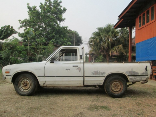 ขาย DATSUN 620 เครื่อง1500 เกียร์คอ เดิมๆ 4 ขอไฟนอน