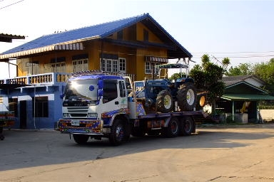 ส่งด่วนที่สุด  กลางอากาศ ปายไปยังพิษณุโลก ตื่นมาเจอรถแน่นอน