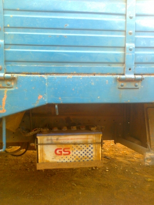 ขายรถ 6 ล้อ ราคา 235000  รถสวยพร้อมใช้ลดราคาเลย 30000 ต้องการใช้เงินด่วน