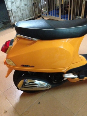 ขาย VESPA S150IE สีส้ม ใหม่่ๆ สภาพป้ายแดง 2พันโล