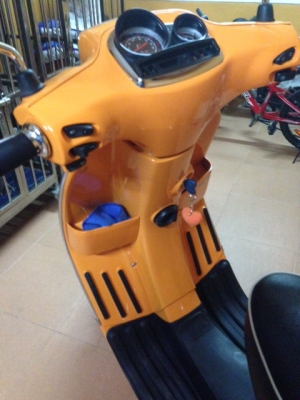 ขาย VESPA S150IE สีส้ม ใหม่่ๆ สภาพป้ายแดง 2พันโล