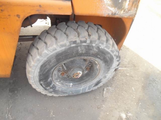 ขาย KOMATSU FD25-7 เครื่องดีเซล C240 เสาสูง 4 เมตร ของนอก