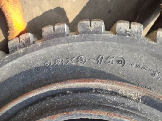 ขาย KOMATSU FG30H-11 3 TON เสาสูง 4.5 เมตร View Mast เข้าตู้สวยมากถูกๆ