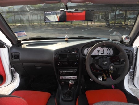 ขายรถมิตซูบิชิ เครื่อง 4G63 เทอร์โบ อินเตอร์ ชุดแต่ง EVO3ขับดีเครื่องเสียงตรึมแก๊สLPG.อยู่สุพรรณบุรี