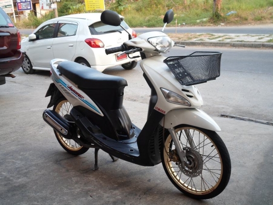 ขาย mio ปี 49 รถบ้านเครื่องเดิมๆแน่นๆทะเบียนพร้อมโอนราคา 13,500 ต่อรองได้