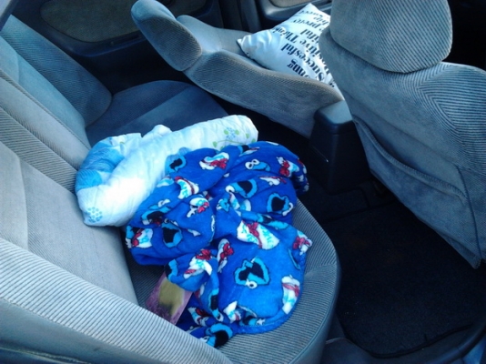 ***ขายแล้วครับขอบคุณ Truck2hand ขาย **ดาวน์เปลี่ยนสัญญา รถเก๋งE-CAR ปี38/95 เครื่องเดิม1.5 หน้า-หัลงเดิม ไม่เคยชน สีดี ภายในสวย แอร์ พาวเวอร์ กระจกไฟฟ้า แม็กขอบ15 ยางดี4เส้น พร้อมใช้ งาน ราคาต่อรองเงินดาวน์ครับ