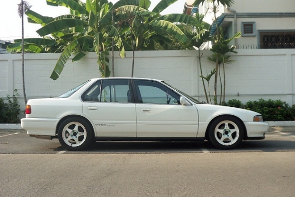 Accord ตาเพชร ปี92 สีขาวๆ H22A M/Tเต็ด LPG ของซิ่งเยอะ สภาพสวย พร้อมใช้งานครับ