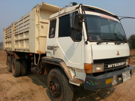 ขายด่วน MITSUBISHI FN527MTF1296สองเพลาดั้มสภาพพร้อมใช้ โทร 0801515451 0811838154