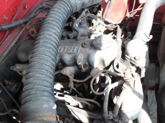 ขาย Land Rover s 2 สวยๆ ไม่ผุ เครื่องเป็น isuzu ขับ2 แจ้งลงเล่มแล้ว จอดนาน ทะเบียนพร้อมโอน 0819884773