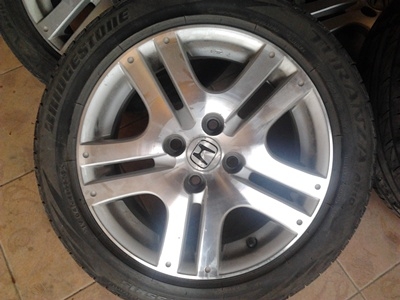 ขายแม็กขอบ15 4รู Honda Jazz พร้อมยาง 185/55/15ปี2509 Bridgestone 1 ชุด ขายแม็กขอบ15 4รู Honda Jazz พร้อมยาง 185/55/15ปี2509 Bridgestone 1 ชุด