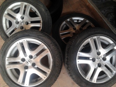 ขายแม็กขอบ15 4รู Honda Jazz พร้อมยาง 185/55/15ปี2509 Bridgestone 1 ชุด