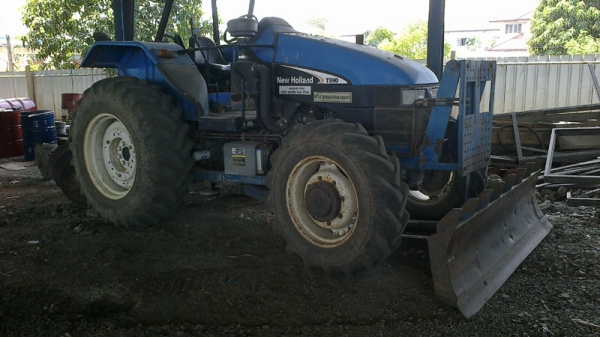 New Holland TS90