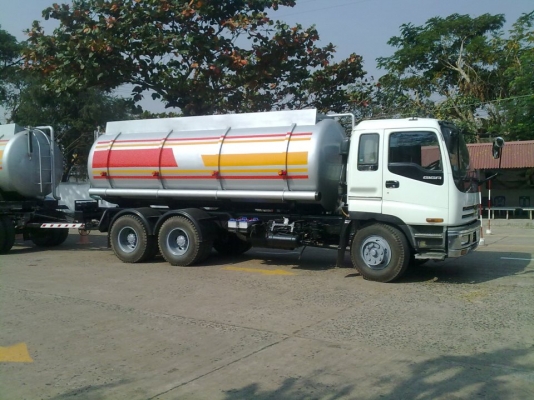 ขายรถบรรทุกน้ำพร้อมพ่วง