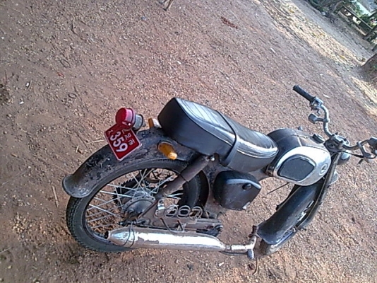 โครงชี200สภาพแห้งๆๆเดิมๆของครบทั้งคันครับขายๆๆครับไม่ด่วนนะครับขาย17000บาทต่อรองได้ครับราคารวมส่งแล้วครับส่งได้ทั่วไทยครับมารับเองลดได้16000ครับสนใจติดต่อ0801696651รถยุอำนาจเจริญนะครับโครงไม่มีเล่มครับ...พอดีขายรอเครื่องเวฟ125ยุครับทำยังไม่เสร็จ