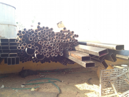 ขายเหล็กกล่องขนาด 1"x1", 1"x3", 2"x2", 2"x4" ท่อ 1", 4"เหล็กใหม่ราคามือ 2 ด่วน!