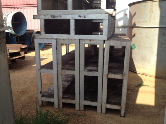 ขาย ชั้นวางของ เหล็กหนา รับน้ำหนักได้ดี สภาพสวย ไม่มีผุ ราคาไม่แพงครับ